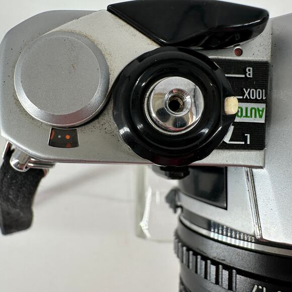 Asahi Pentax ME 35mm Film Camera with SMC Pentax-M 50mm f/1.7 Lens Japan - Picture 6 of 13